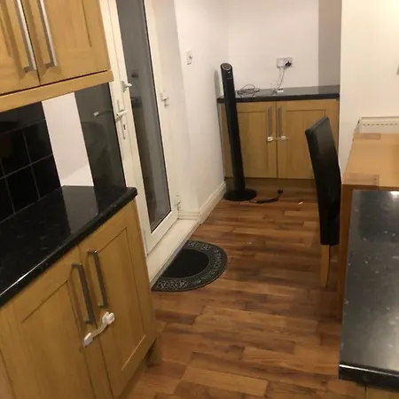 Cozzy Living Homestay Leeds (West Yorkshire)