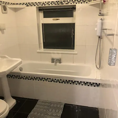 Cozzy Living Homestay Leeds (West Yorkshire)