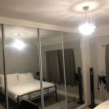 Homestay Cozzy Living Leeds (West Yorkshire)